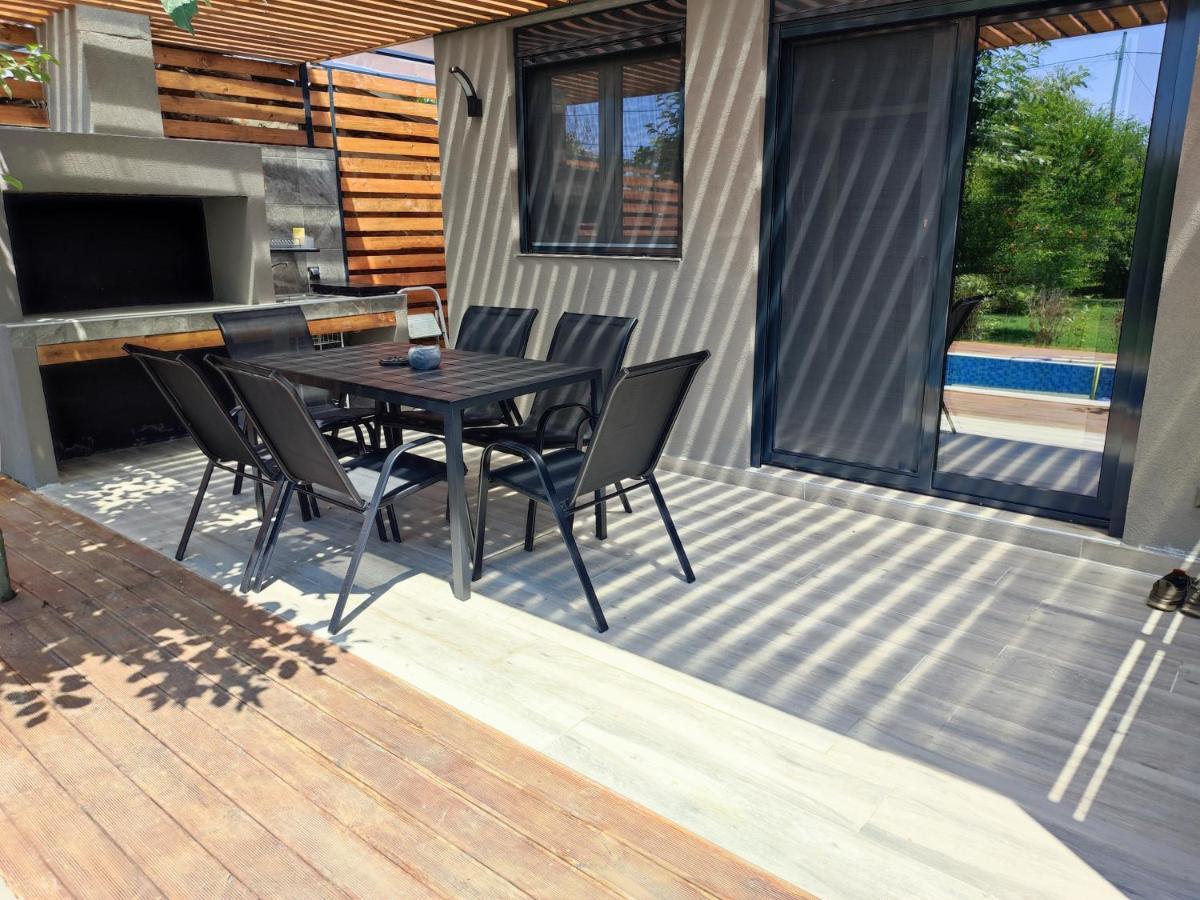 Mosquito Luxury Studio Keramoti  Exterior photo