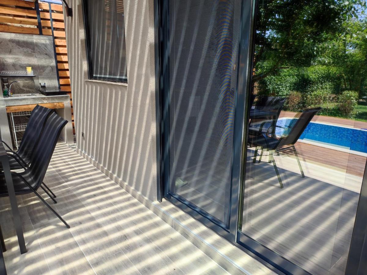 Mosquito Luxury Studio Keramoti  Exterior photo