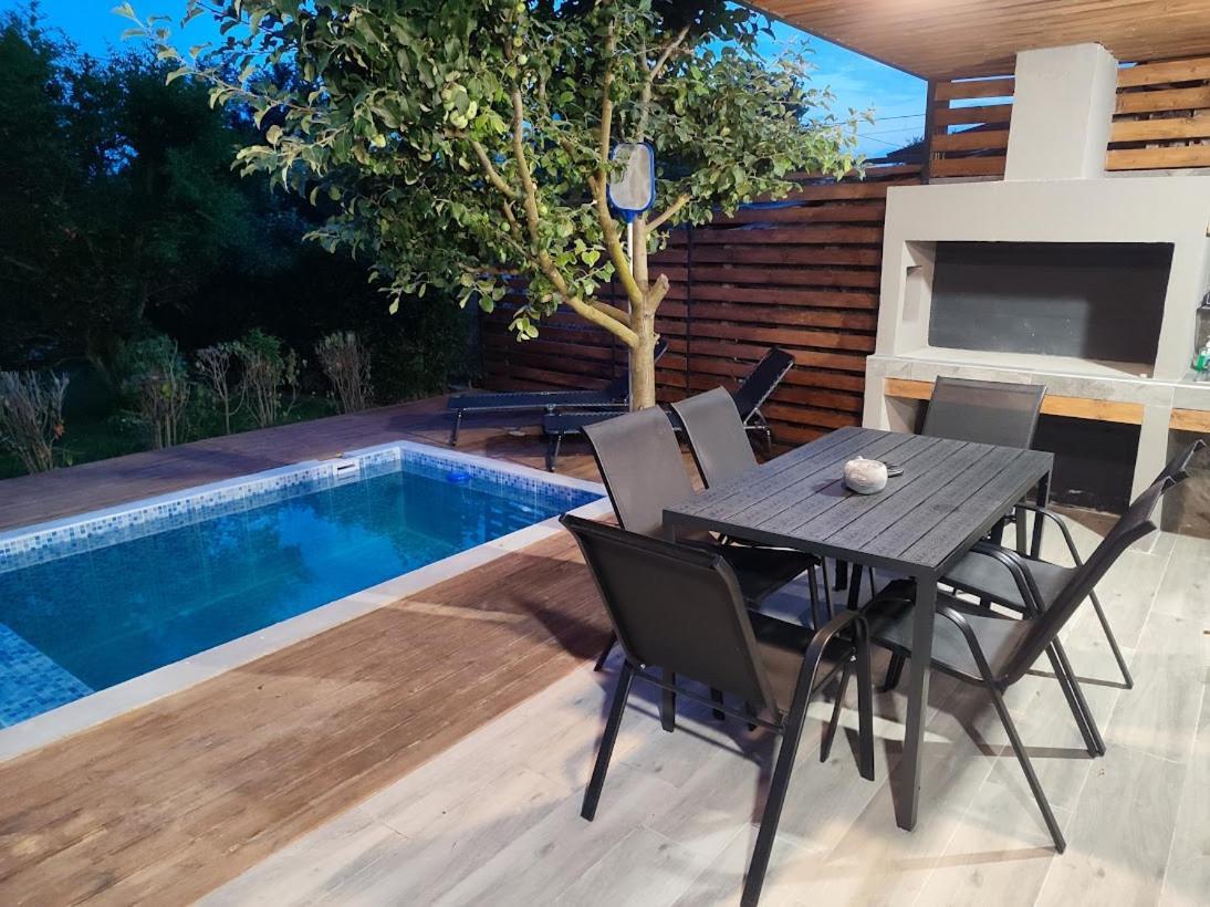 Mosquito Luxury Studio Keramoti  Exterior photo